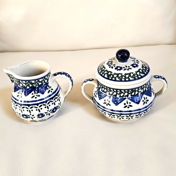 Polish Pottery Sugar Bowl/lid and Creamer - Picture 2 of 8